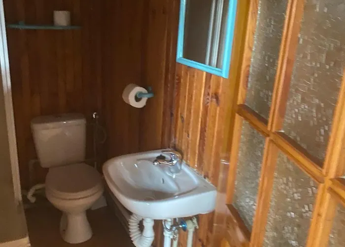 펜션 Szumi 므르제지노